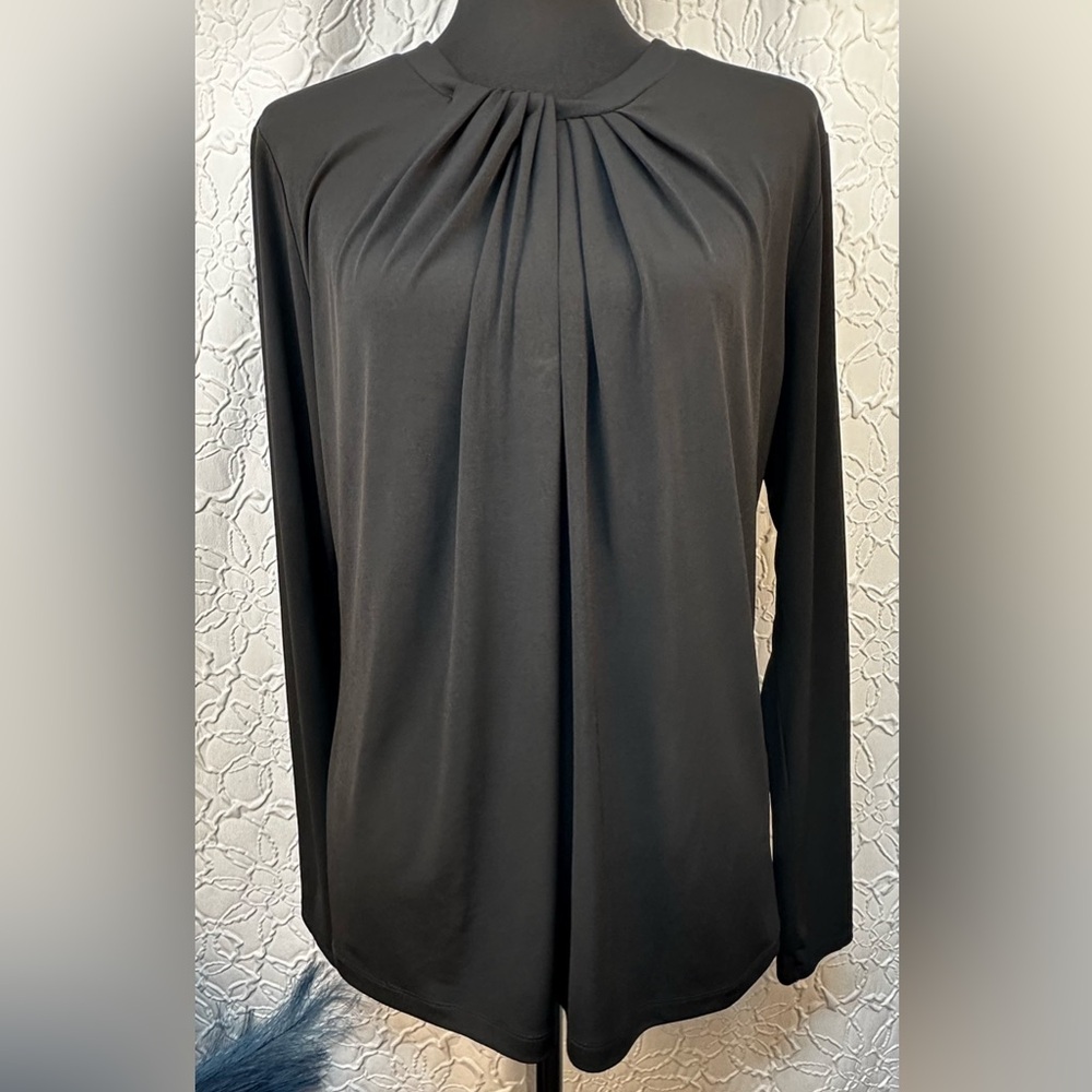 Liz Claiborne-Black Long Sleeve Women's Top (L)